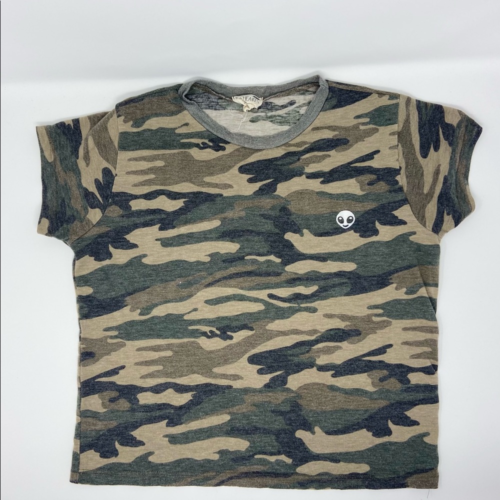 LA Hearts cropped camo top